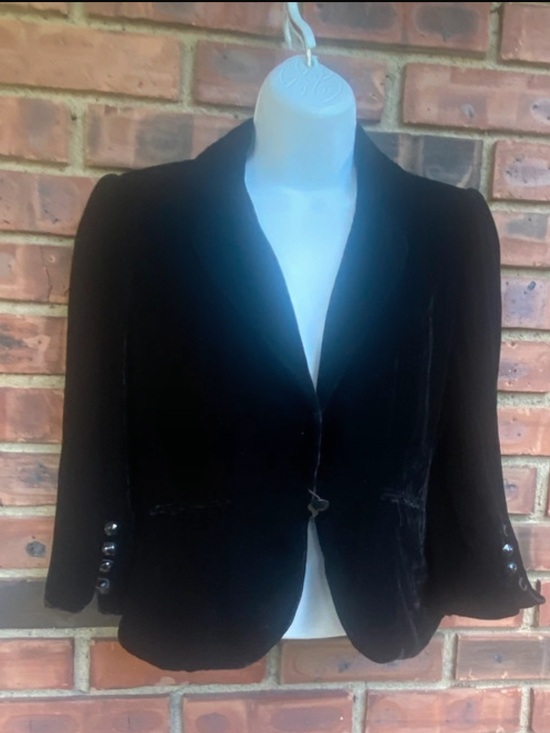 LOFT Jackets & Blazers - Ann Taylor Loft Cropped Velvet Blazer, Size 2
